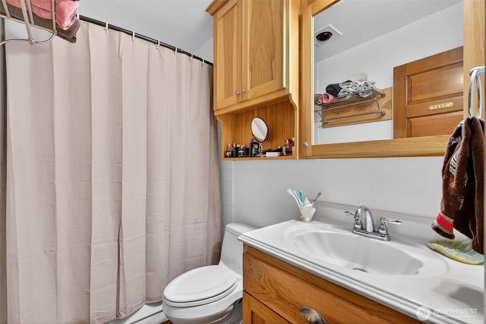 27501 R Lane Ocean Park WA 98640