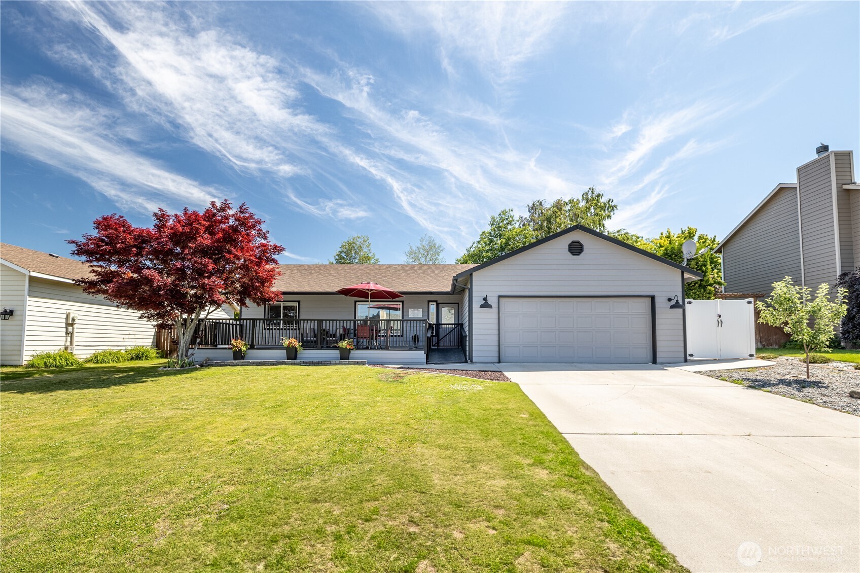2438 Highland View Drive East Wenatchee WA 98802