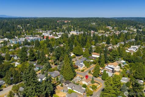 13757 39th Avenue NE Seattle WA 98125
