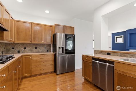 18530 97th Avenue Ct E Puyallup WA 98375