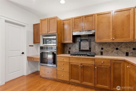 18530 97th Avenue Ct E Puyallup WA 98375