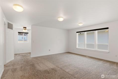 18530 97th Avenue Ct E Puyallup WA 98375