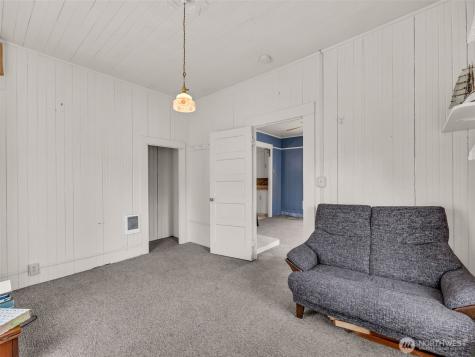 1205 49th Street Seaview WA 98644