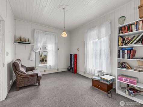 1205 49th Street Seaview WA 98644
