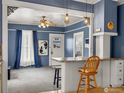 1205 49th Street Seaview WA 98644