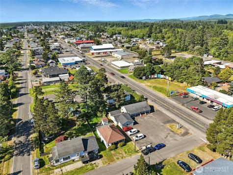 1205 49th Street Seaview WA 98644