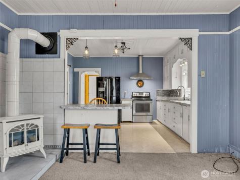 1205 49th Street Seaview WA 98644