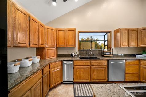 606 Ski View Drive East Wenatchee WA 98802