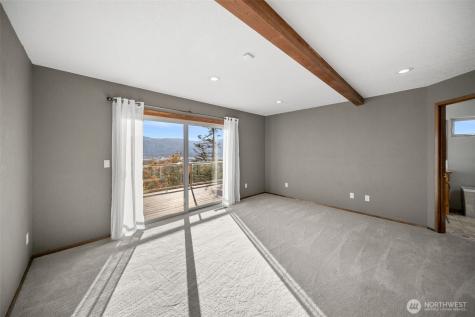 606 Ski View Drive East Wenatchee WA 98802