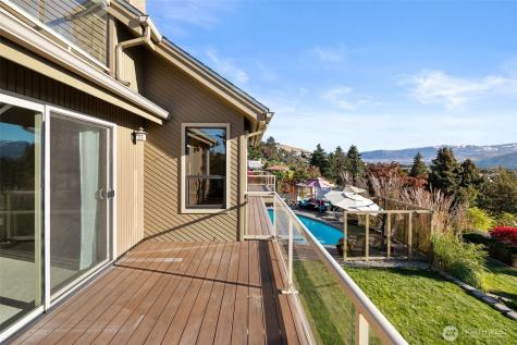606 Ski View Drive East Wenatchee WA 98802