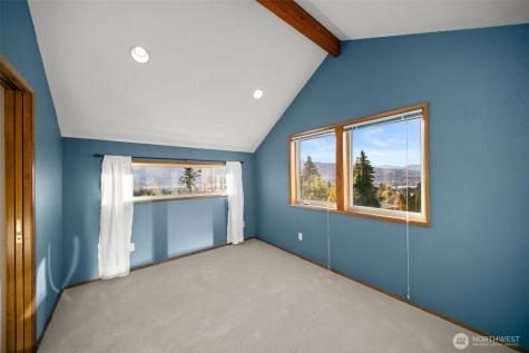 606 Ski View Drive East Wenatchee WA 98802