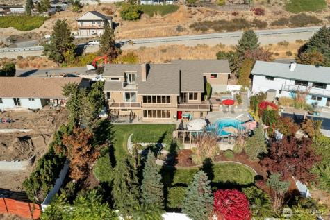 606 Ski View Drive East Wenatchee WA 98802