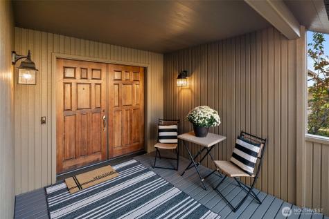 606 Ski View Drive East Wenatchee WA 98802