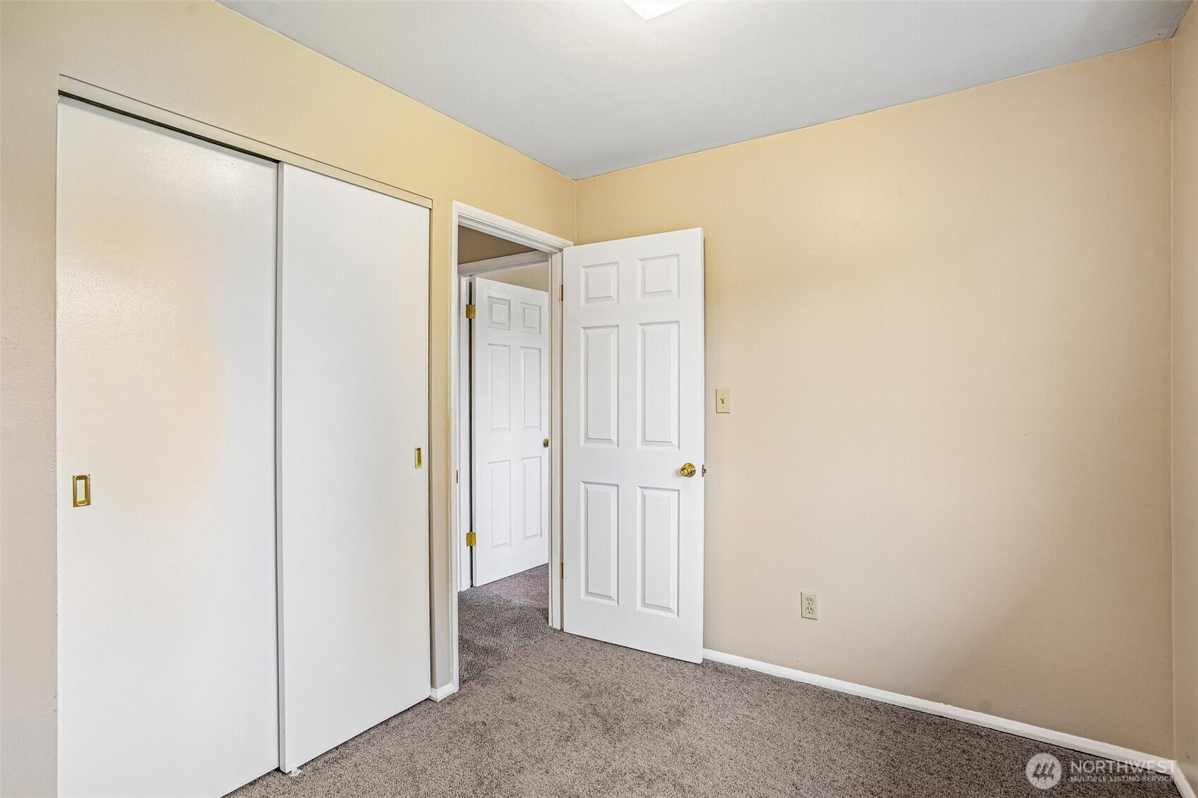 2711 N Street SE Auburn WA 98002