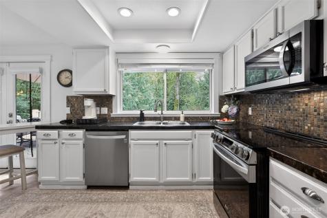 20009 SE 20th Place Sammamish WA 98075