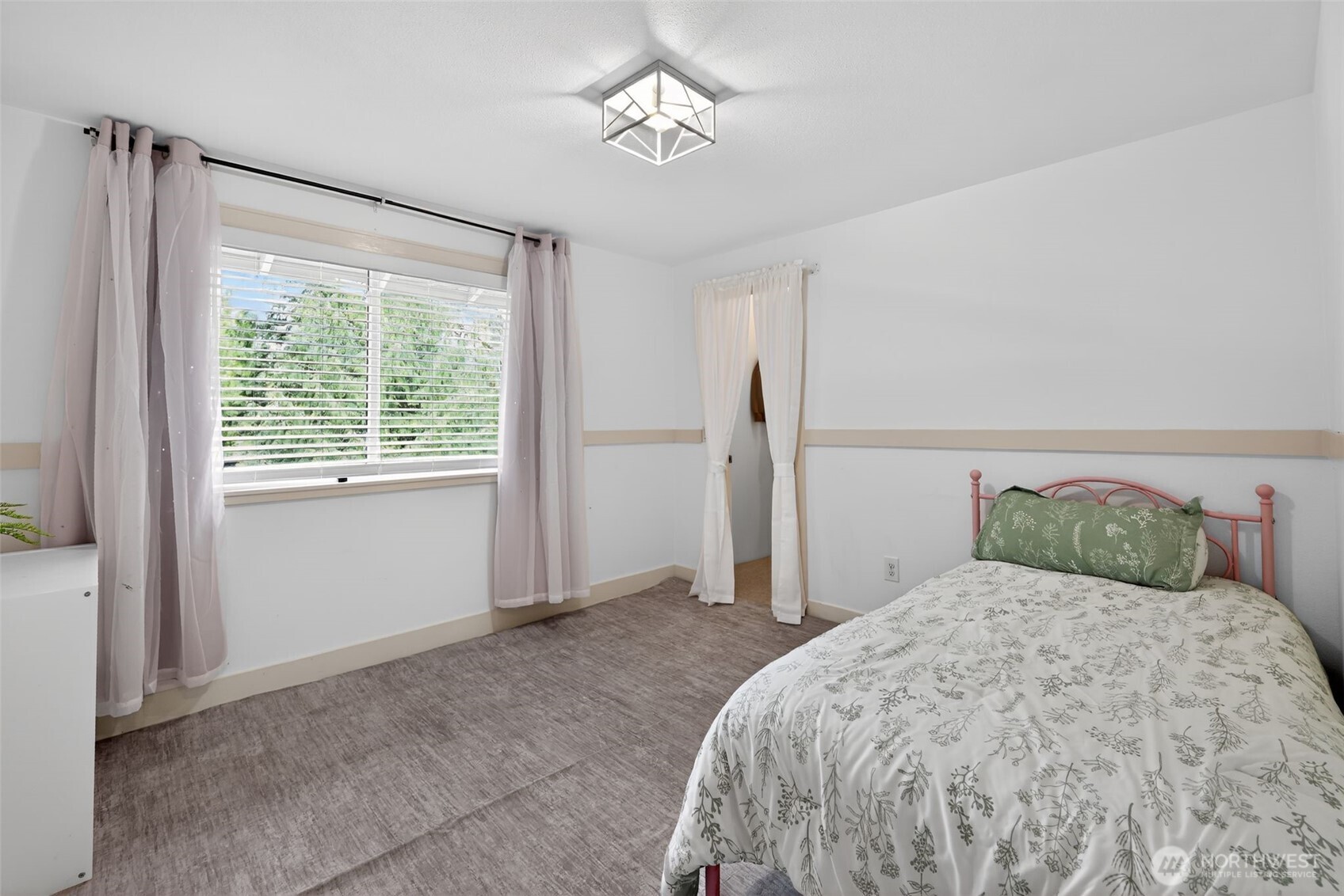 20009 SE 20th Place Sammamish WA 98075