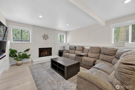 20009 SE 20th Place Sammamish WA 98075