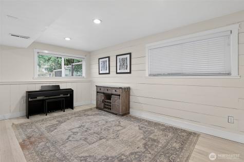 20009 SE 20th Place Sammamish WA 98075