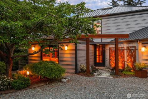 6814 SW Maury Park Road Vashon WA 98070