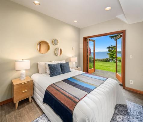 6814 SW Maury Park Road Vashon WA 98070