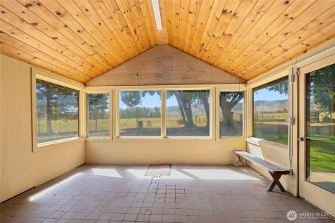 4530 Weaver Road Ellensburg WA 98926