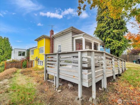 203 23rd Avenue Seattle WA 98122