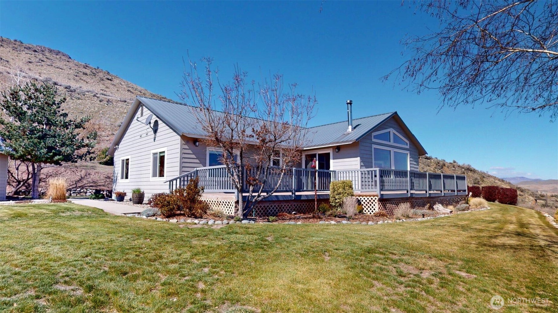 1811 Pine Creek Tonasket WA 98855