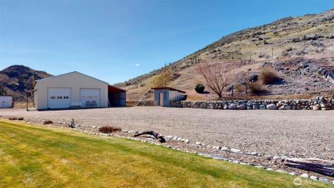 1811 Pine Creek Tonasket WA 98855
