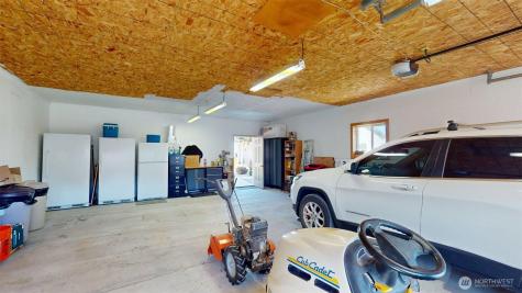 1811 Pine Creek Tonasket WA 98855