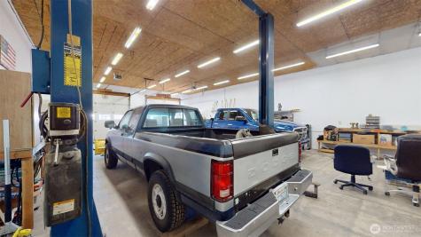 1811 Pine Creek Tonasket WA 98855