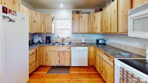 1811 Pine Creek Tonasket WA 98855