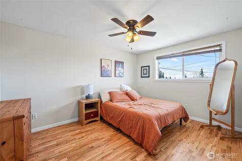 1841 N Lenore Drive Tacoma WA 98406