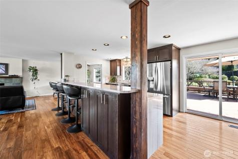 1841 N Lenore Drive Tacoma WA 98406