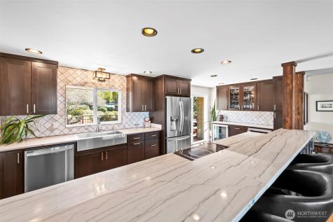 1841 N Lenore Drive Tacoma WA 98406