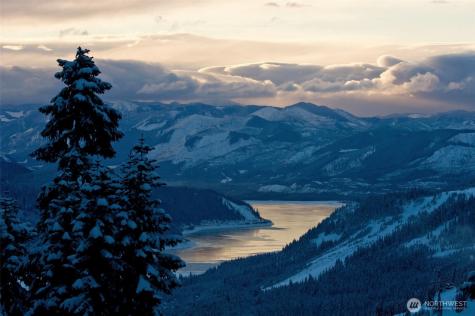 101 Pass Life Way Snoqualmie Pass WA 98068