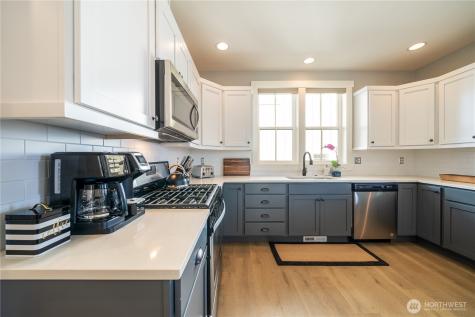 523 Mackinaw Lane Chelan WA 98816