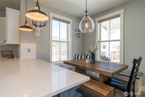 523 Mackinaw Lane Chelan WA 98816