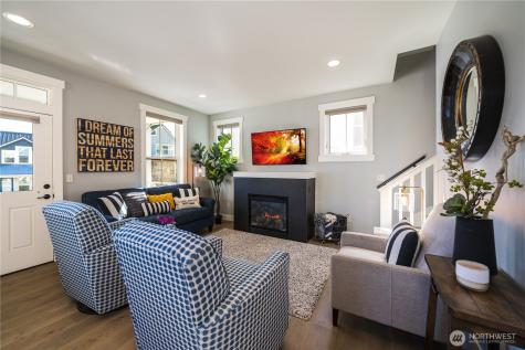 523 Mackinaw Lane Chelan WA 98816