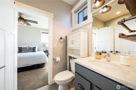 523 Mackinaw Lane Chelan WA 98816