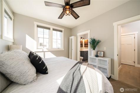 523 Mackinaw Lane Chelan WA 98816