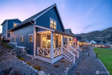 523 Mackinaw Lane Chelan WA 98816