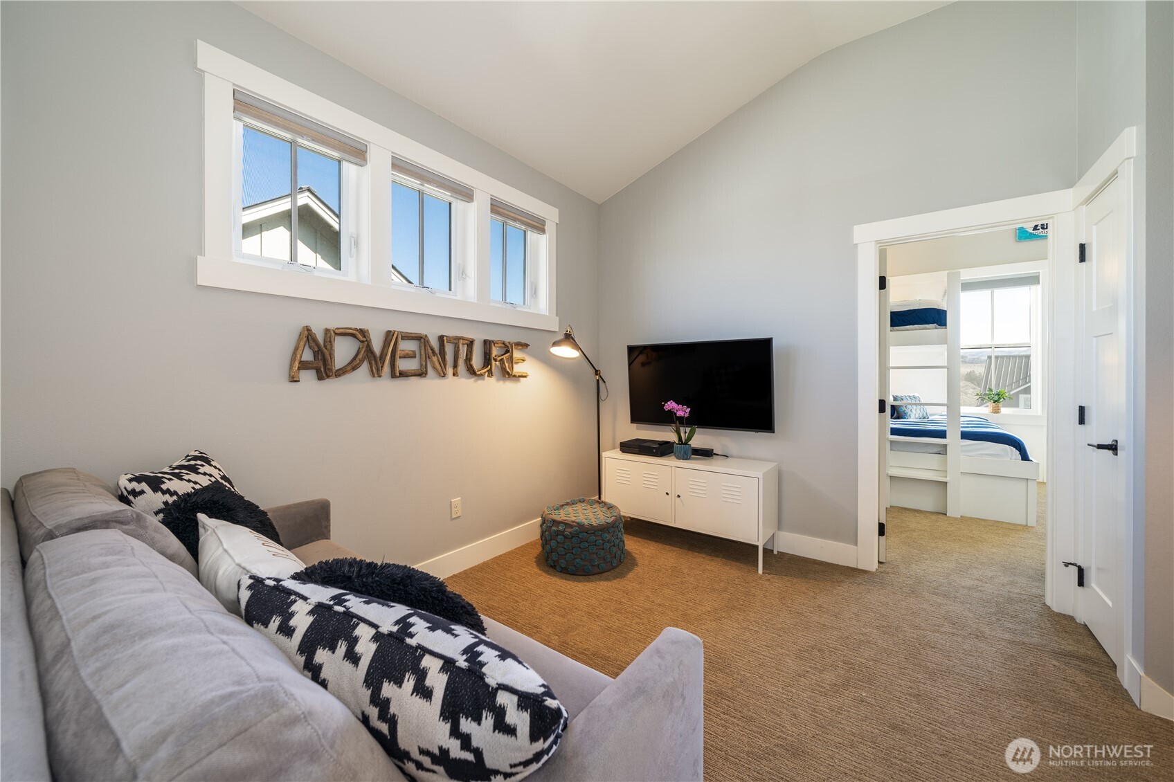 523 Mackinaw Lane Chelan WA 98816