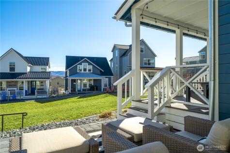 523 Mackinaw Lane Chelan WA 98816
