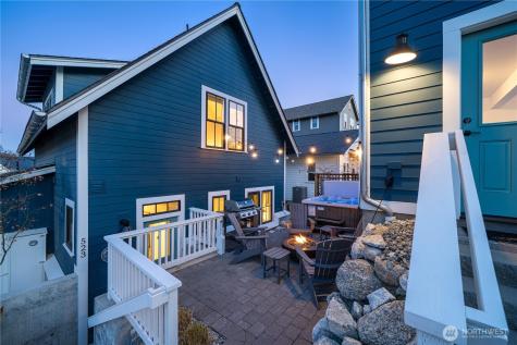 523 Mackinaw Lane Chelan WA 98816