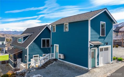 523 Mackinaw Lane Chelan WA 98816