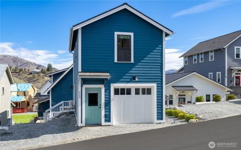 523 Mackinaw Lane Chelan WA 98816