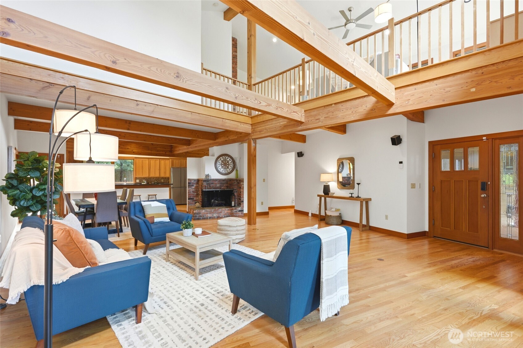 19946 47th Avenue NE Lake Forest Park WA 98155