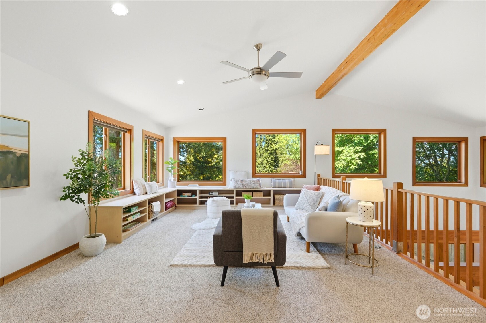 19946 47th Avenue NE Lake Forest Park WA 98155
