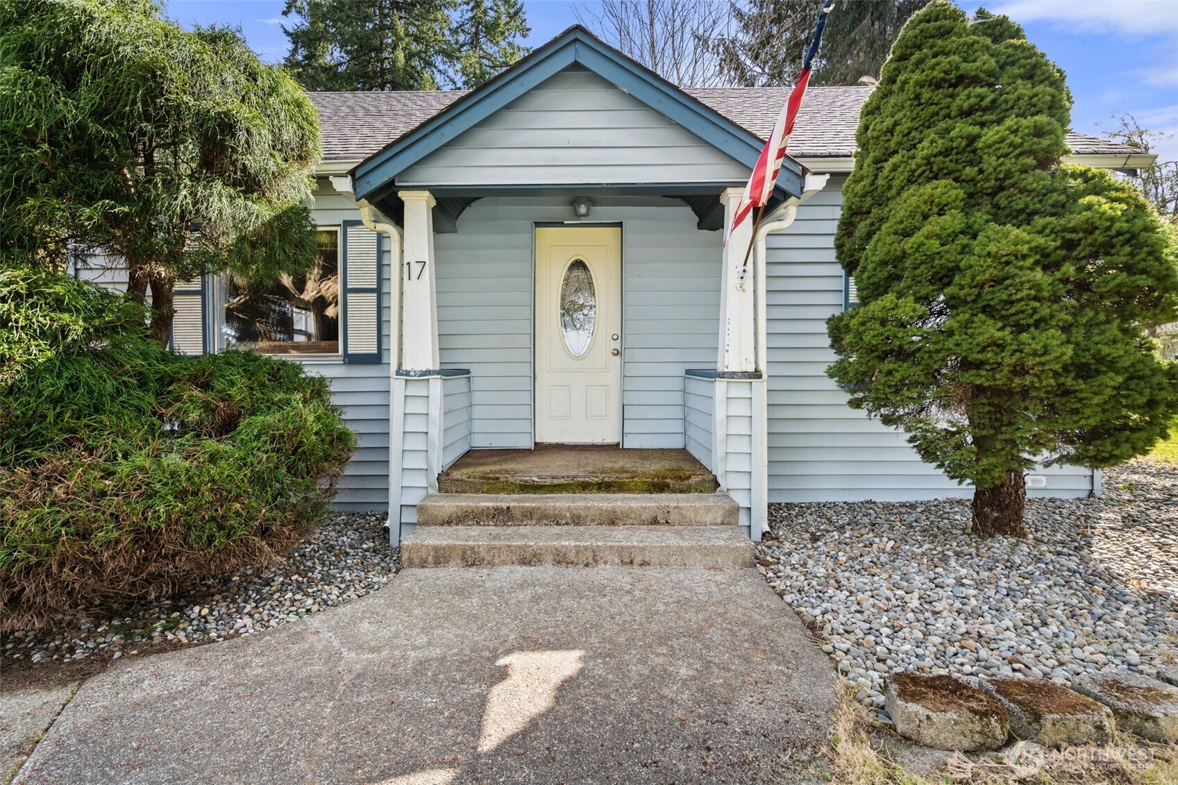 17 Rue Creek Road Raymond WA 98577