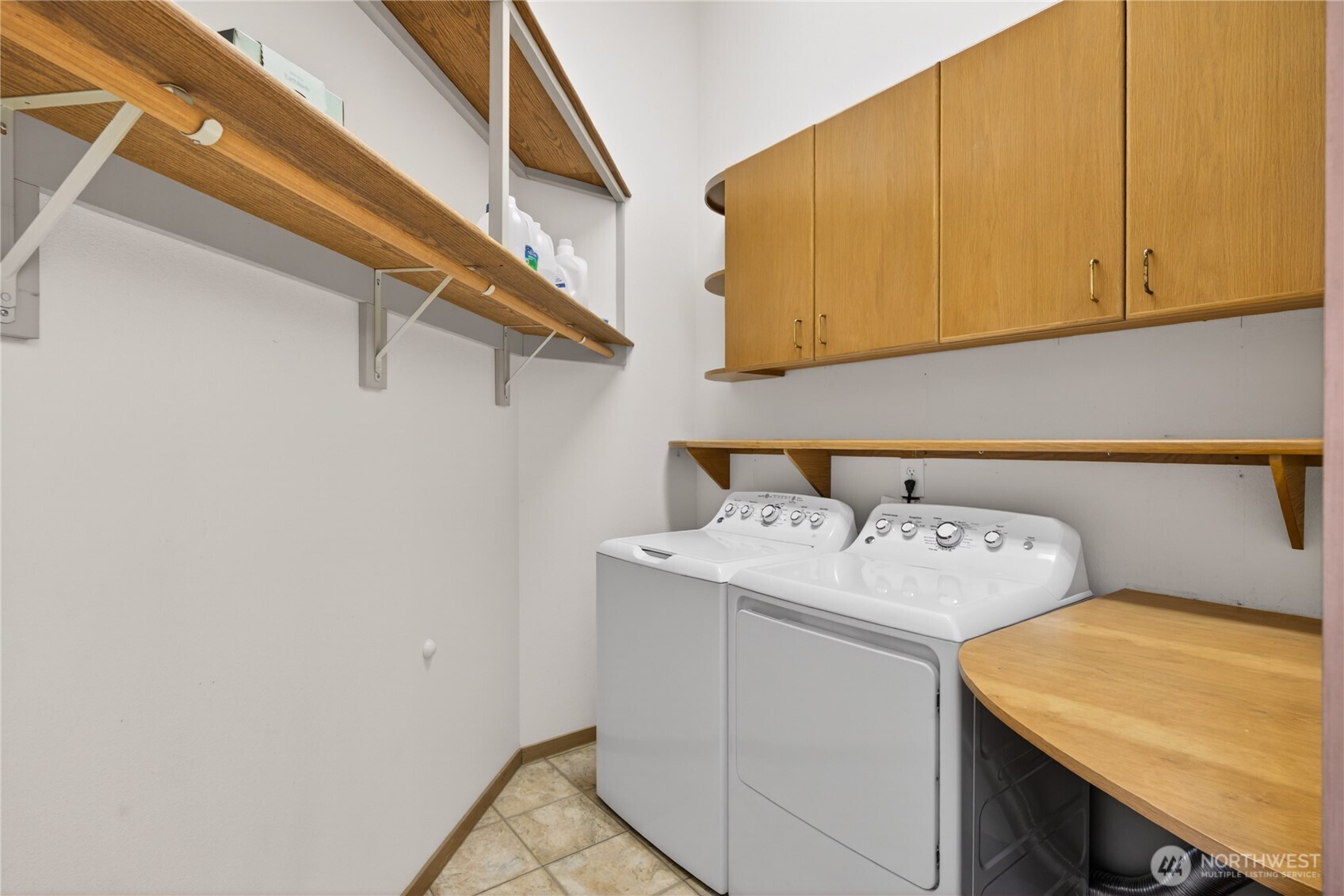 867 Kalispell Drive La Conner WA 98257